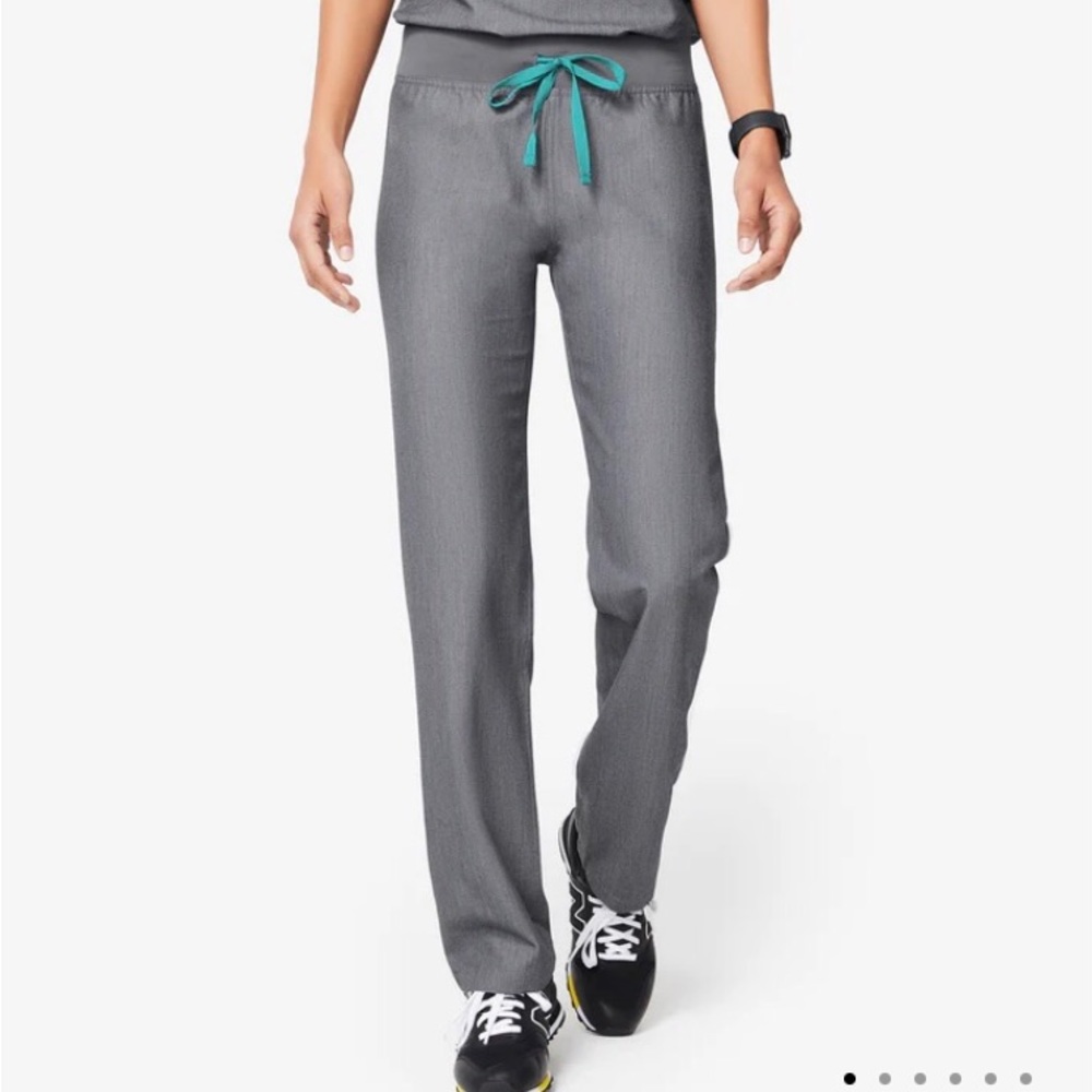 Livingston™ Basic Scrub Pants